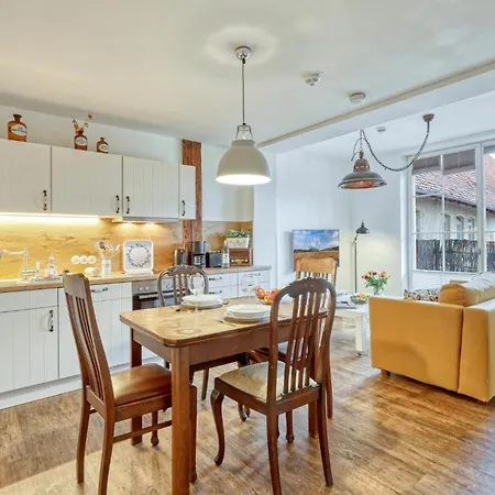 Adelheit I, Apartment *